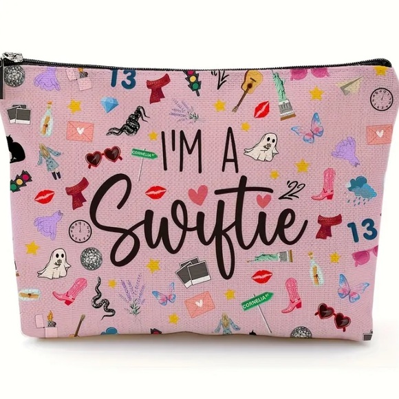 I’m A Swiftie Pink Cosmetic Makeup Travel
Pouch Bag NEW.                   ‎  D - Picture 1 of 4